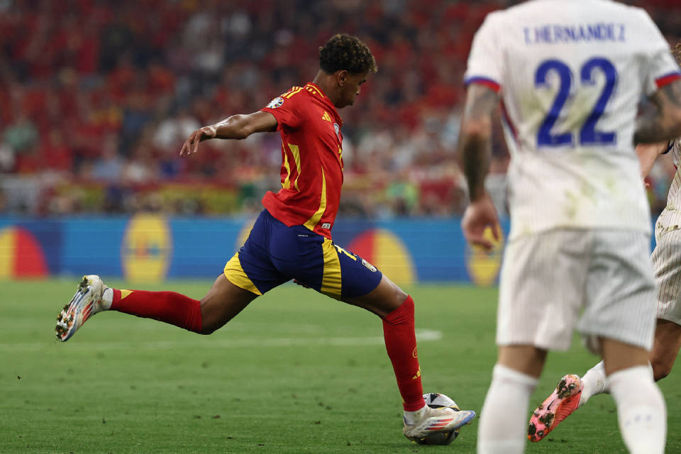 塞内加尔队大胜波黑队晋级欧洲杯小组赛最后决赛的简单介绍