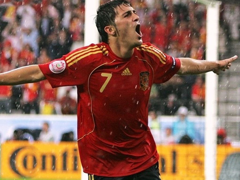 中东豪强艰难晋级，小组头名在望的简单介绍