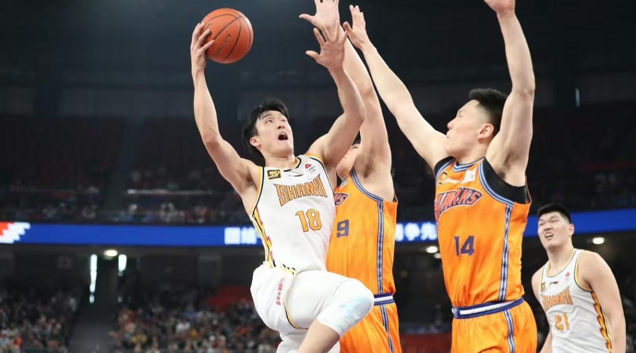 山西男篮逆转胜利，士气高涨迎来胜利的简单介绍