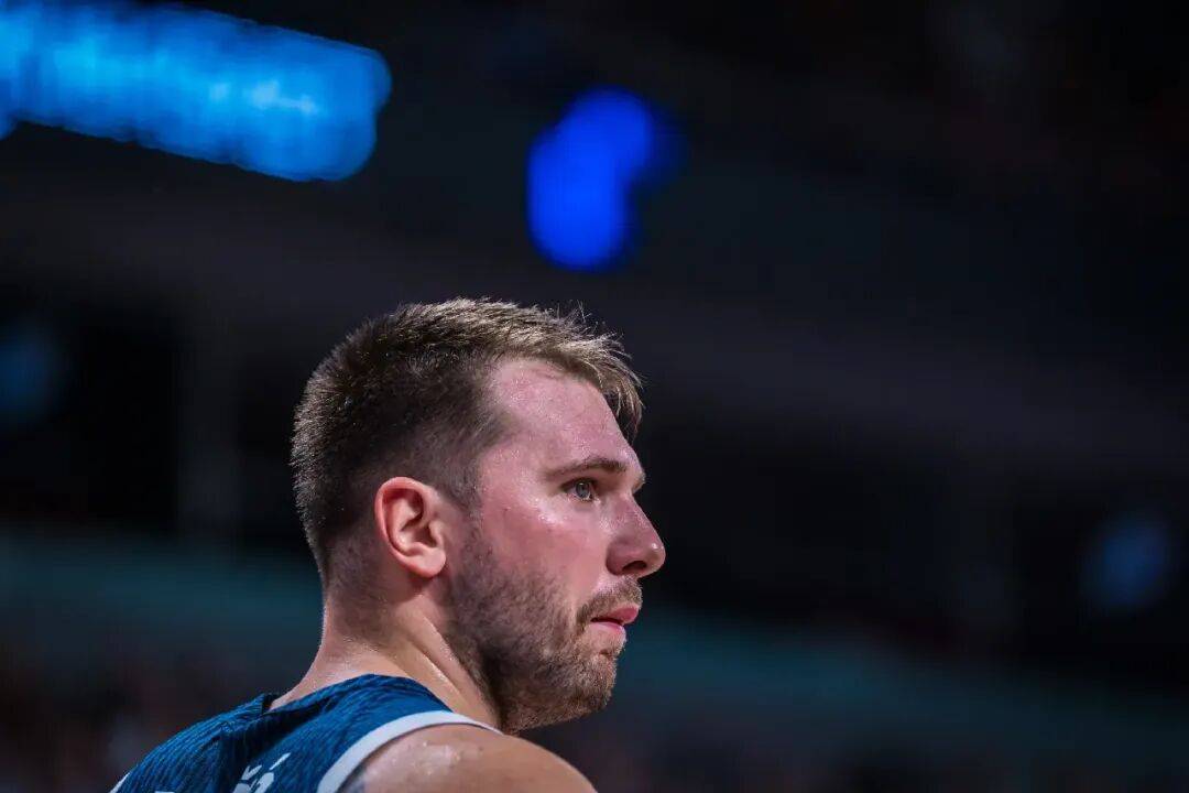 独行侠胜马刺，东契奇23+13