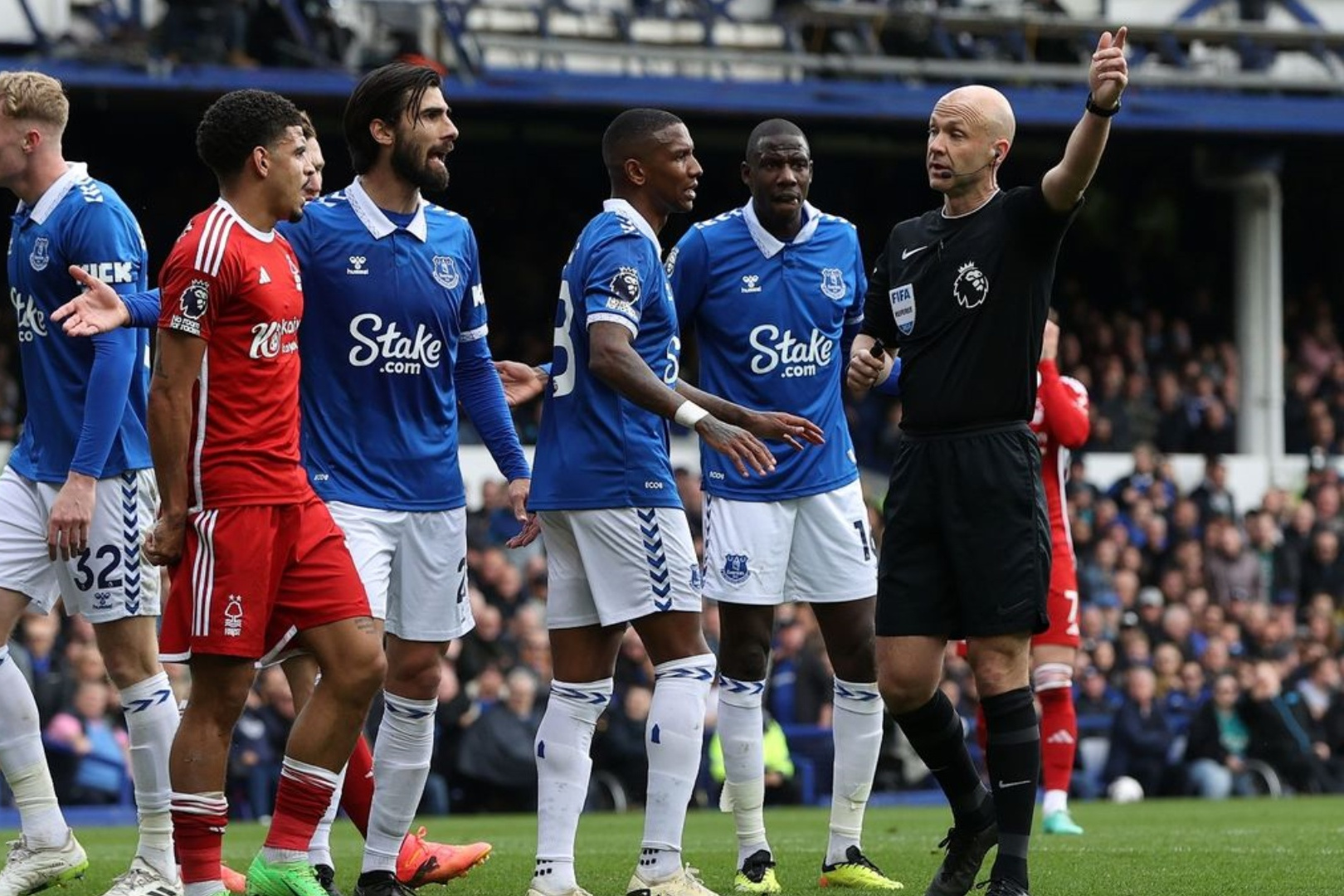 开云体育中国官网-热刺主场失利，埃弗顿保持不败