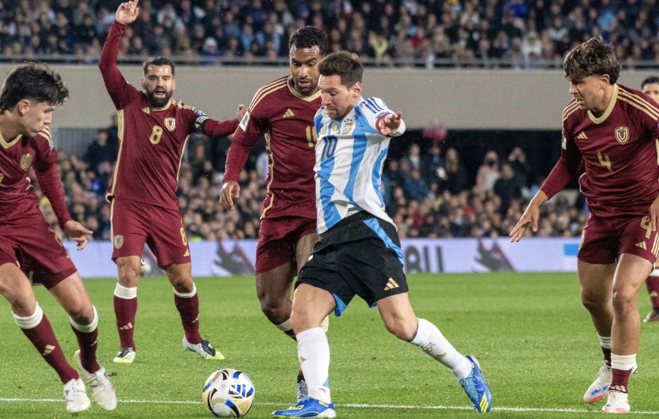 关于委内瑞拉队与阿根廷队战平,平淡收场的信息 关于委内瑞拉队与阿根廷队战平,平淡收场的信息