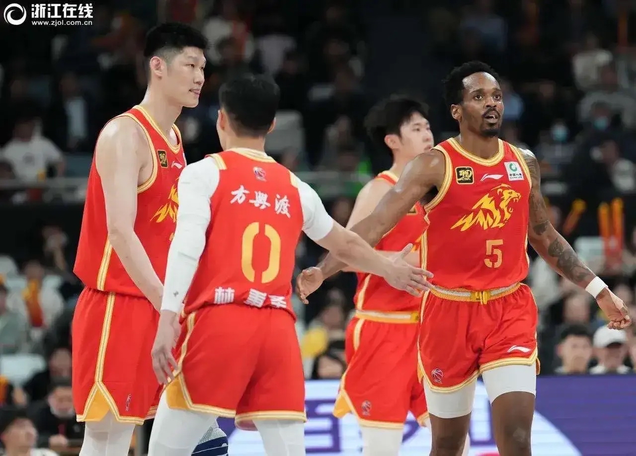 开云体育-京粤较量：广东不敌北京，遭遇失利的简单介绍