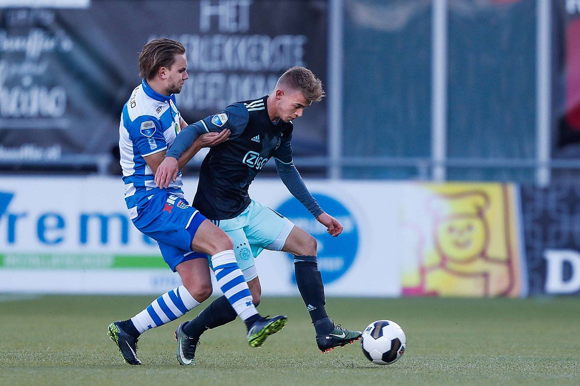 甘冈客场不敌亚眠,法甲保级形势岌岌可危的简单介绍 甘冈客场不敌亚眠,法甲保级形势岌岌可危的简单介绍